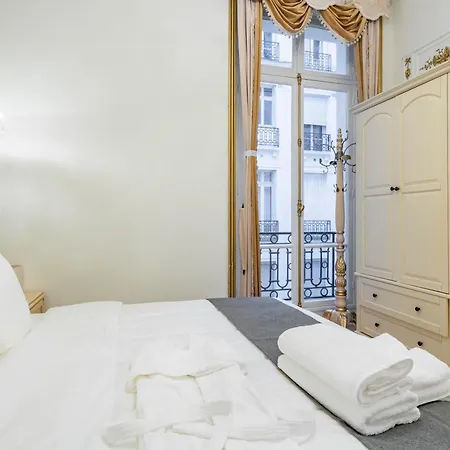 Paix Apartment *